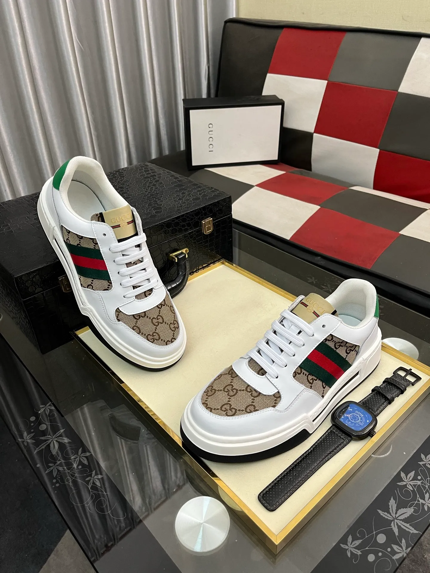 Men's Men's Shoes💰420⌚️⌚️【GUCCI】Gucci men's latest white shoe series casual shoes! The official website is built 1:1. Upper: Made of imported cowhide, with electric embroidery ➕Inner lining: Made of high-quality first-layer pigskin, soft and comfortable. Picky material selection and exquisite workmanship give you the best enjoyment. Size: 38-443️⃣Colors available